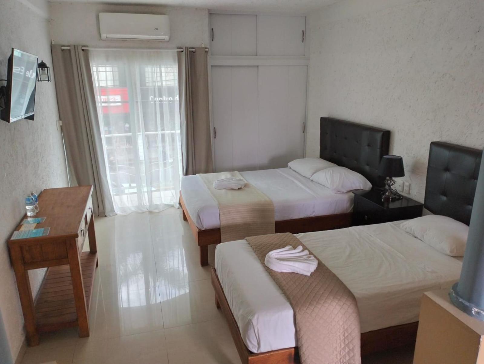 Hotel Dos Mundos, Isla קוזומל מראה חיצוני תמונה